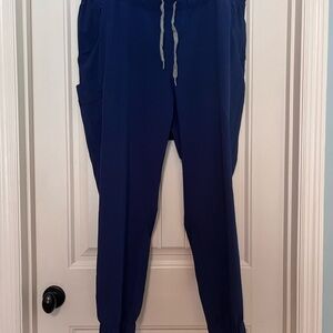 Wink RENEW Women's Jogger Scrub Pant Petite Length